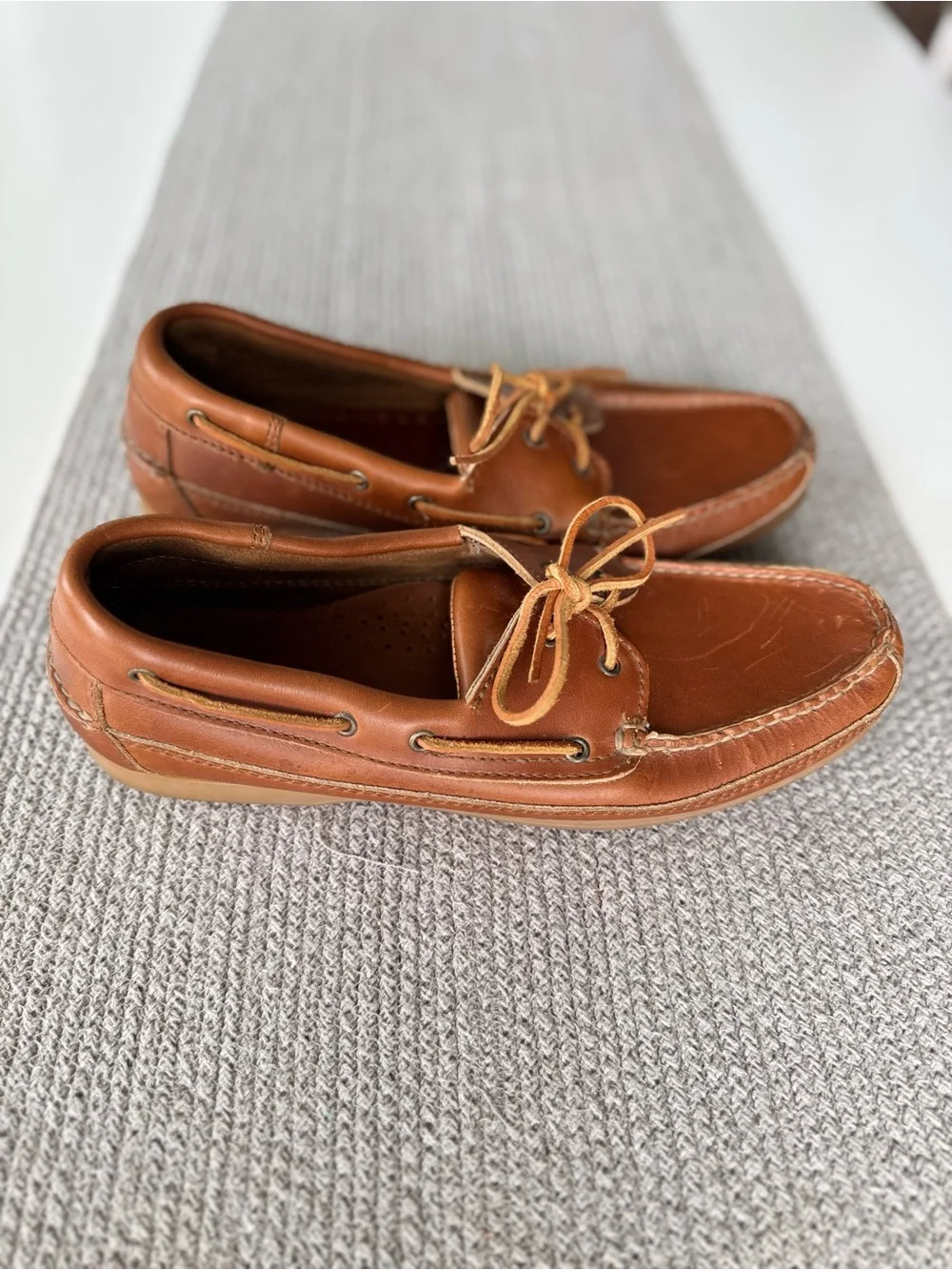 Minnetonka Chestnut Genuine Leather Loafers Boat Shoes Size 11.5
